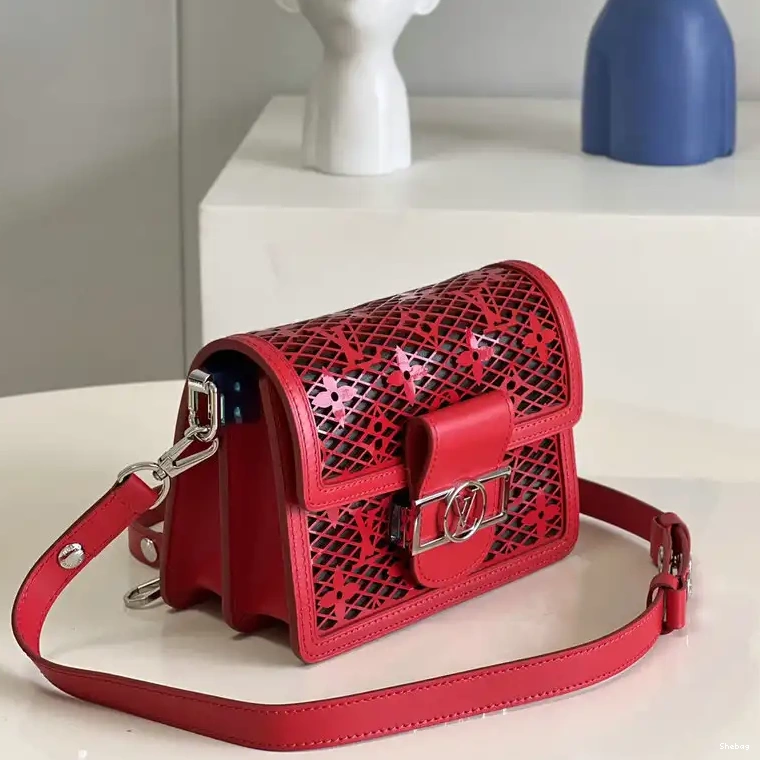 Bag 2205YA0010 LV 0717